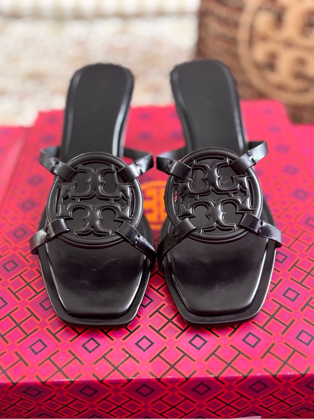 Tory Burch Geo Bombe Kitten Heels. Size 9.5 NEW with Box and Dust Bag. - Picture 4 of 11
